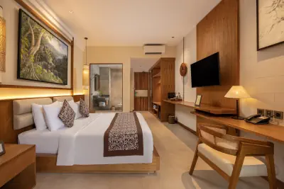 Deluxe Room Lagoon Access