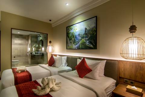 Deluxe-lagoon-view-10