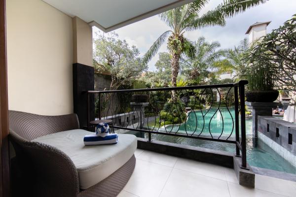 Deluxe Room with Plunge Pool